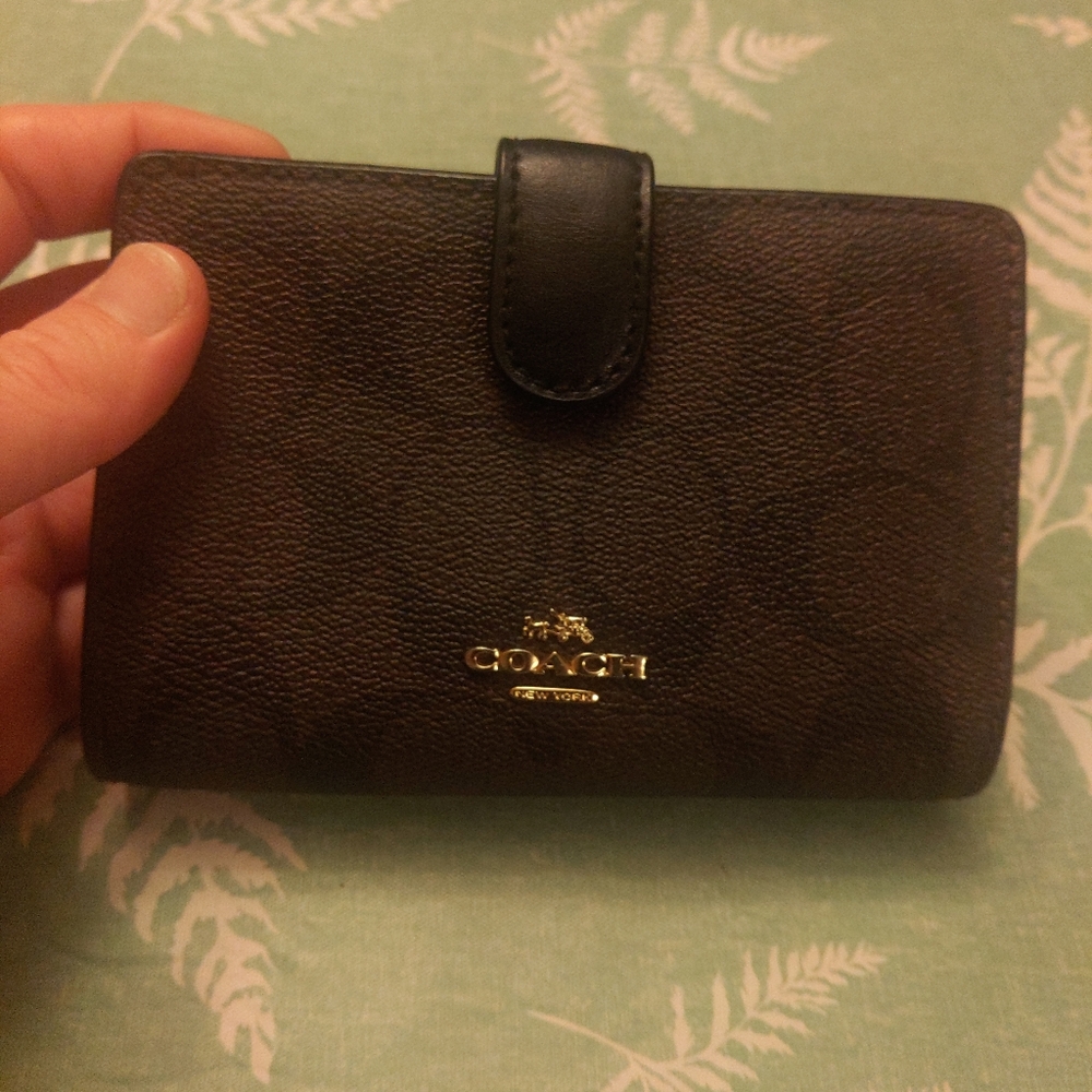 Coach Signature Canvas Wallet